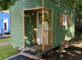 Tiny House Ahse im PIER9 Tiny House Hotel，位于哈姆的酒店