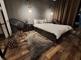 The World Apartament II