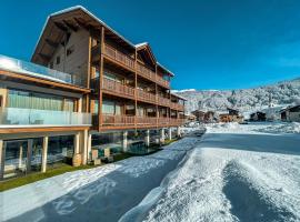 Francesin Active Hotel，位于利维尼奥塔格力德克斯塔西亚滑雪缆车附近的酒店