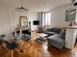 Charmant appartement plein centre ville - parking privé，位于欧塞尔阿德森德尚体育场附近的酒店