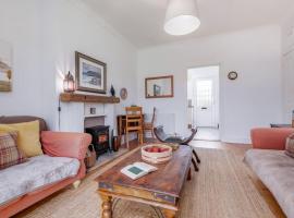 Heather Cottage, 2 bedroom in Comrie，位于科姆里的酒店