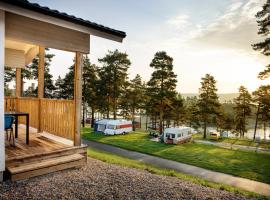 First Camp Fläsian - Sundsvall，位于松兹瓦尔的海滩短租房