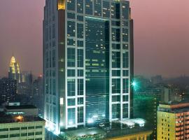 广东亚洲国际大酒店(5号线小北地铁站B出口)，位于广州环市东路的酒店