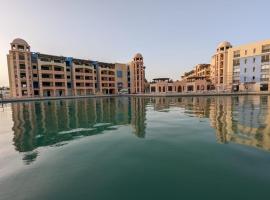 Marina city port ghalib chalet，位于加利布港的酒店