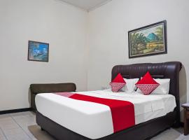 Super OYO 92134 Bogor Guest House，位于茂物Bogor Tengah的酒店