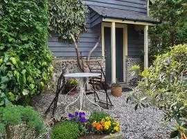 The Cabin, Litlington - Dogs Welcome!