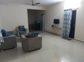 Melody 2 Bedroom Apartment in Hyderabad，位于海得拉巴的公寓