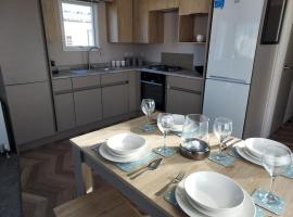 Hoburne Bashley Self-Catering Holiday Home，位于新米尔顿的酒店