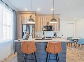 201 Condo au rez de chaussée , au coeur de Bromont