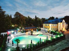 Семеен хотел Анна-Кристина，位于维丁的带泳池的酒店