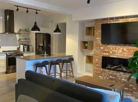 871 shefford suite 207 3chambres，位于布罗蒙的酒店