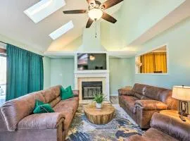 Hot Springs Getaway w/ Beautiful Lake Views!