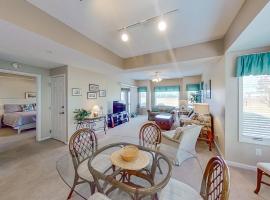 Tidewater Retreat，位于北默特尔海滩的酒店
