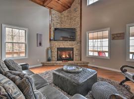Lakefront Retreat with Views, Near Mammoth Cave!，位于Cub Run的酒店