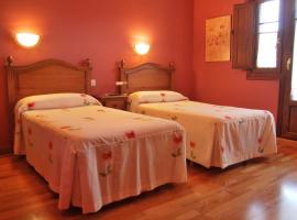 贝卡达布尔纳乡村民宿，位于洛斯科拉莱斯-德布埃尔纳的浪漫度假酒店