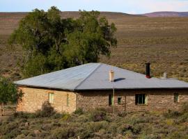 Oupoort Eco & Guest Farm - Sutherland - Middelpos，位于萨瑟兰的酒店