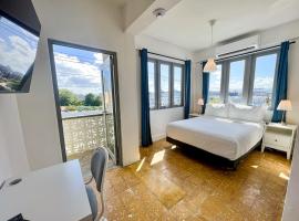 Urbana Hotel