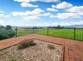 A picturesque 3 bedroom house with splendid views