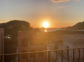 Miraflores 42 Ocean View Condo At Las Catalinas，位于Playa Danta的酒店