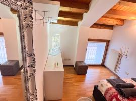 ERMAN HOUSE - Calle veneziana in Riviera del Brenta，位于多洛的酒店