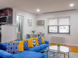 American Dream 10 mins away! Airport 20mins away，位于哈斯布鲁克高地的酒店