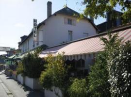 老申之家客栈，位于Malemort-sur-Corrèze的酒店