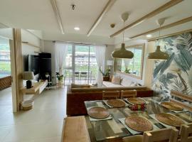 3BD/3BA Penthouse - Tropical Oasis in Pico de Loro，位于Patungan的海滩短租房