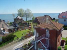 Ferienwohnung direkt am Hafen in Fehmarn-Orth，位于Orth的家庭/亲子酒店