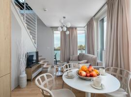 Lighthouse Luxury Penthouse - Jantar Apartamenty，位于姆热日诺的公寓