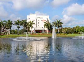 西棕榈滩豪顿温德姆酒店，位于棕榈滩国际机场 - PBI附近的酒店