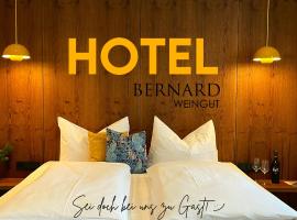 Hotel-Weingut Bernard，位于Sulzfeld am Main的酒店