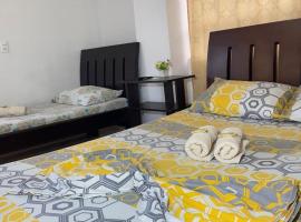 Hospedaje Balcones de la Colina，位于佛罗里达布兰卡的酒店