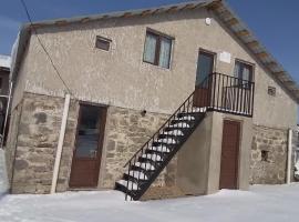 Agro House Mezge - აგროსახლი მეზგე，位于Bashkʼo的酒店