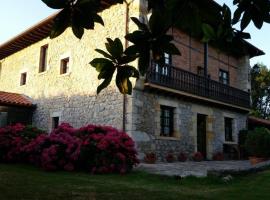 Posada San Tirso，位于Toñanes的家庭/亲子酒店