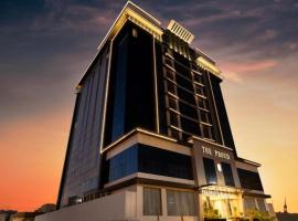 The Proud Hotel Al Khobar，位于阿可贺巴绿洲购物中心附近的酒店