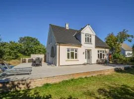 Cozy Home In Anholt With Kitchen