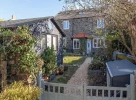 4 bedroom coastal cottage with walled garden