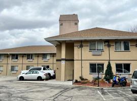 River Walk Inn，位于Fort Atkinson的酒店