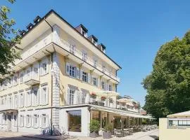 苏曾莱茵费尔登酒店