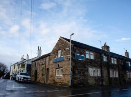 Bert's Rooms at The Black Horse Inn，位于布里格豪斯M62 公路哈茨黑德沼泽服务站附近的酒店