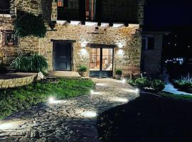 Posada Casa Guadamillas，位于Lavín的酒店