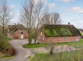 Beautiful Home In Bredebro With Sauna，位于Bredebro的酒店