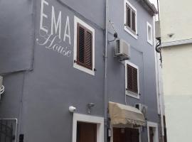 EMA HOUSE，位于扎达尔的公寓