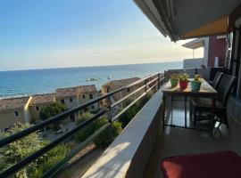 Daydream Seaview Deluxe Home 152 by New Era in Glyfada beach Corfu，位于格利法达的高尔夫酒店