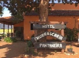 HOTEL CHURRASCARIA PANTANEIRA，位于波科内的酒店