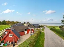 Awesome Home In Allingåbro With House Sea View