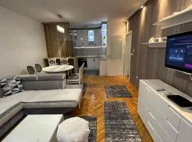 Central Luxury Suites