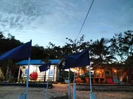 Bolo Beach Santorini nearby to Hundred Island