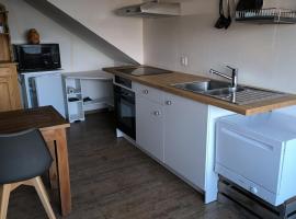 Mini Happy home，位于Reconvilier的酒店