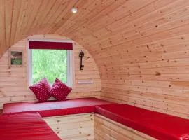 BCC Lochness Hostel pods